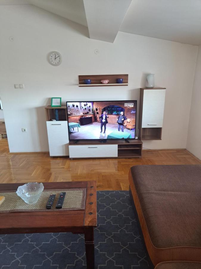 Apartman Zvezdica -Smederevo, Netflix Buitenkant foto